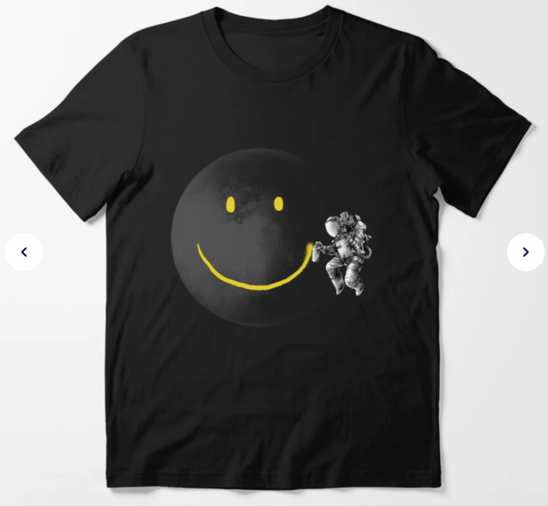 Make a Smile Essential T-Shirt